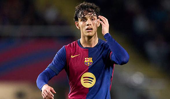Barcelona Chốt Quyết Định Về Tương Lai Của Tài Năng Trẻ Hector Fort