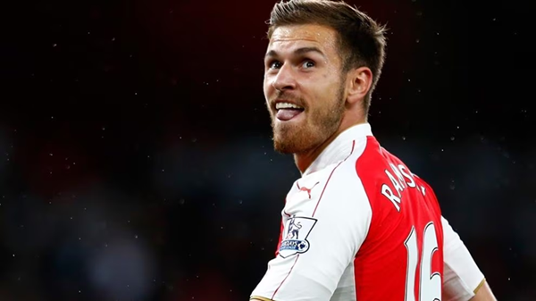 Aaron Ramsey: Từ chối lời mời của Sir Alex Ferguson và con đường thành danh tại Arsenal